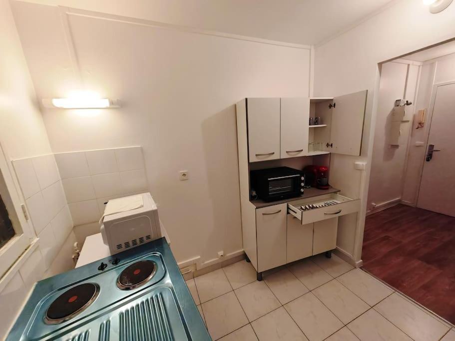 Apartament F1 Equipe Avec Ascenseur, Parking Et Pres Des Transports Argenteuil Zewnętrze zdjęcie