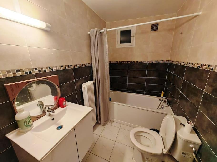 Apartament F1 Equipe Avec Ascenseur, Parking Et Pres Des Transports Argenteuil Zewnętrze zdjęcie