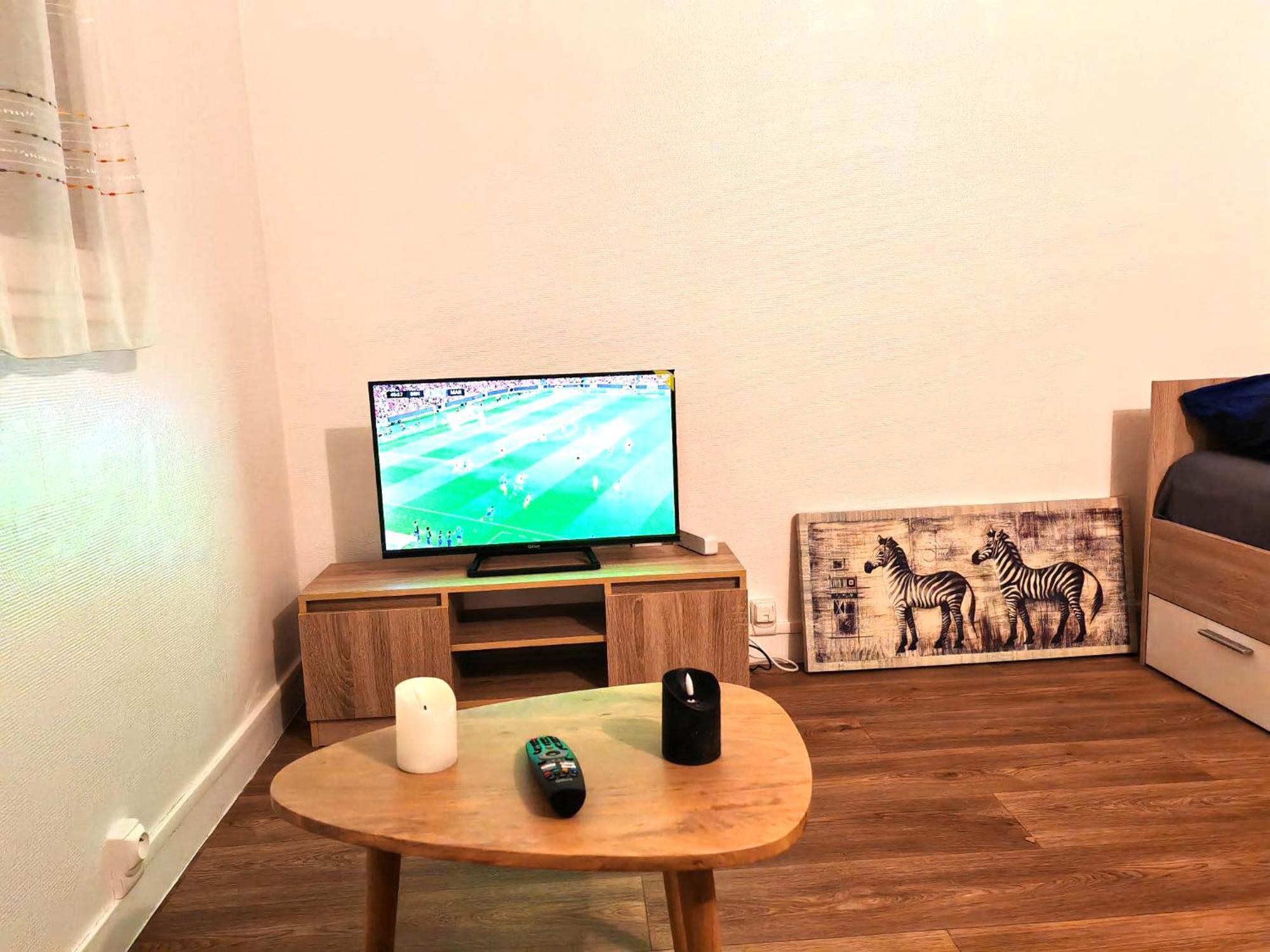 Apartament F1 Equipe Avec Ascenseur, Parking Et Pres Des Transports Argenteuil Zewnętrze zdjęcie